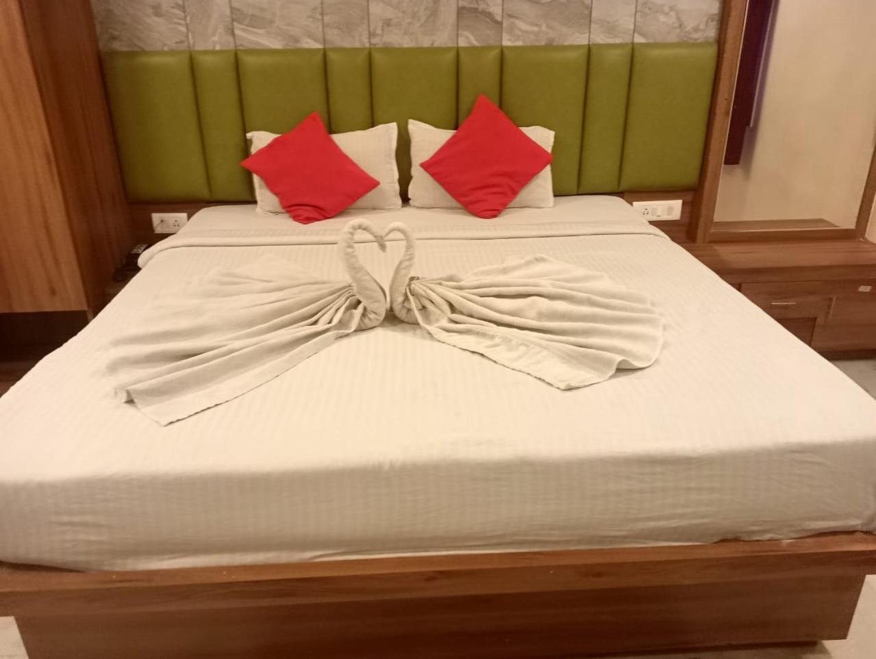 The Prestige Hotel & Convention Panposh 外观 照片